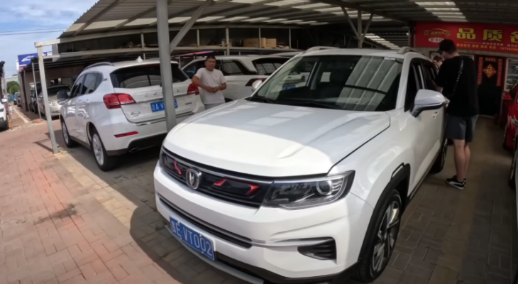 В России открылся первый салон по продаже б/у китайских авто – мнения водителей