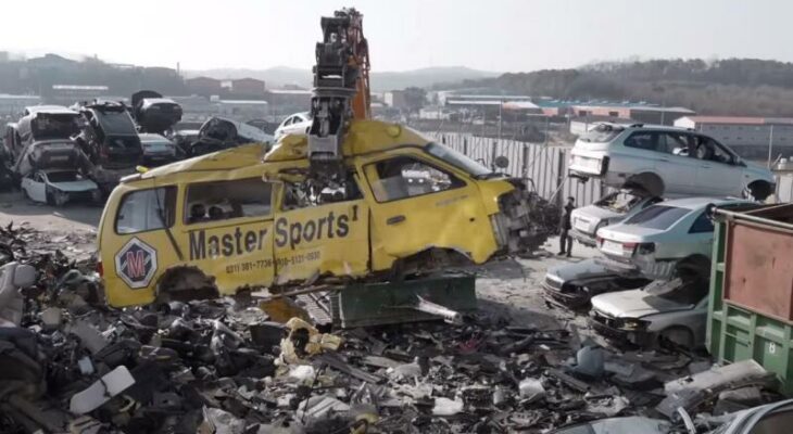 Южная Корея: как авто превращают в металлолом