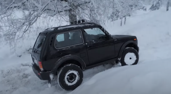 Lada Niva Bronto и Jeep Wrangler Rubicon – бюджетный авто против помпезного премиума